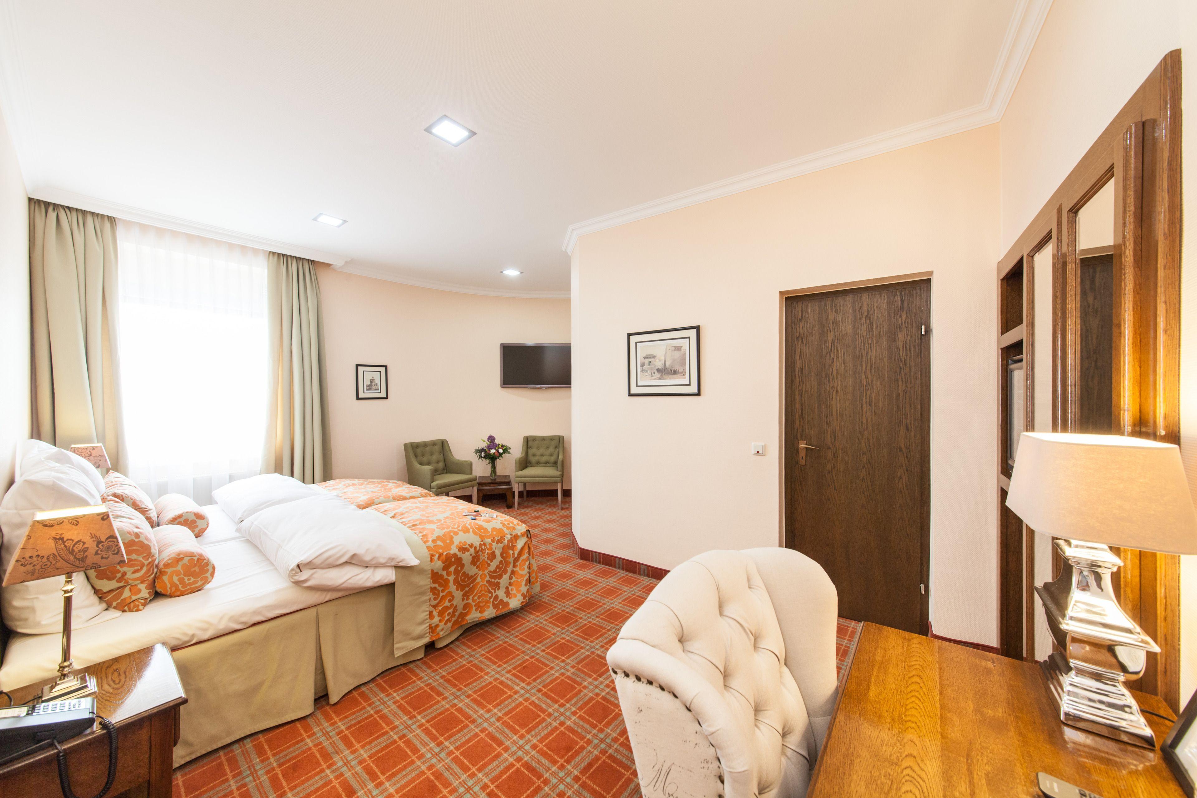 Numa Artol Aparthotel 4*